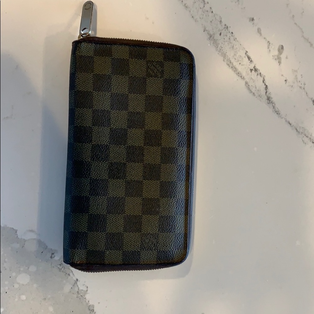 Louis Vuitton vintage damier wallet